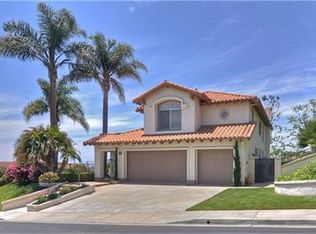 11 Pacific Crst, Laguna Niguel, CA 92677
