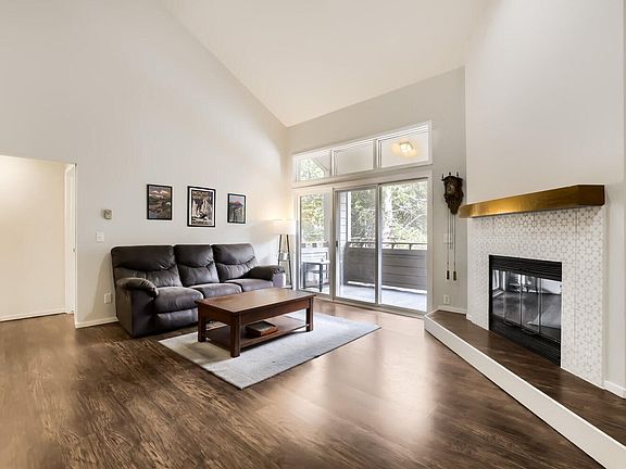 3rd image of 23551 Genesee Village Rd #15-H