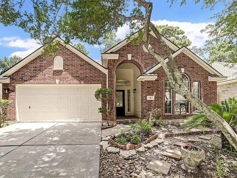 70 Camber Pine Pl — Photo 1