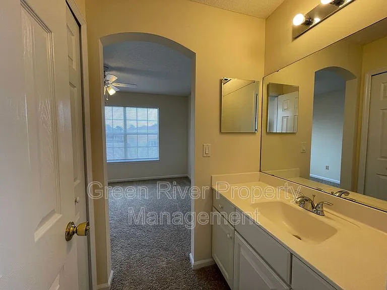 1804 Sea Pines Ln — Photo 29