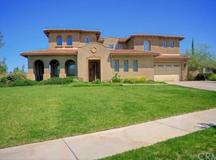 1717 Brittany Dr, Redlands, CA 92374
