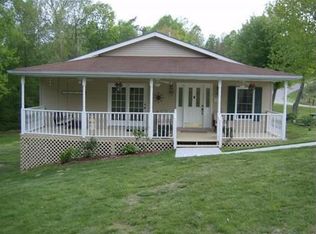 10275 Oak Grove Rd, Morehead, KY 40351