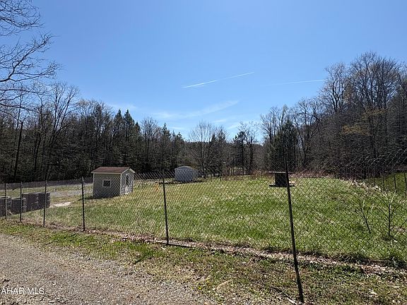 3rd image of 338 Turkey Path Rd