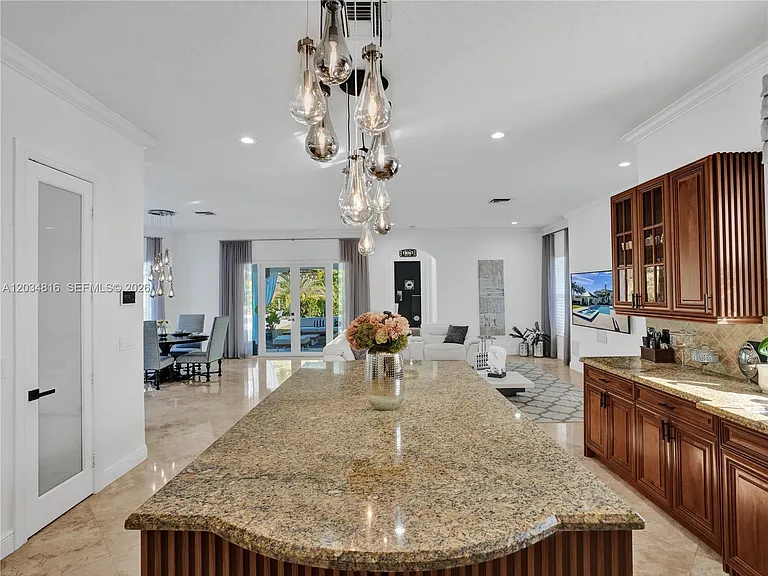 14321 Jockey Cir N — Photo 34