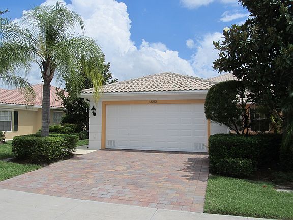 2nd image of 12210 SW Elsinore Dr