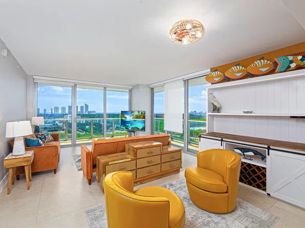 16385 Biscayne Boulevard #1821, North Miami Beach, FL 33160