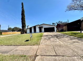 7203 Addicks Clodine Rd, Houston, TX 77083