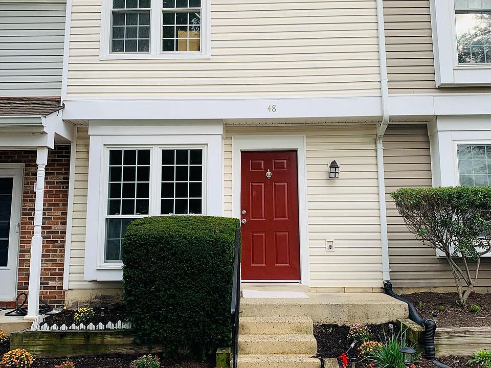 1st image of 48 Essex Sq
