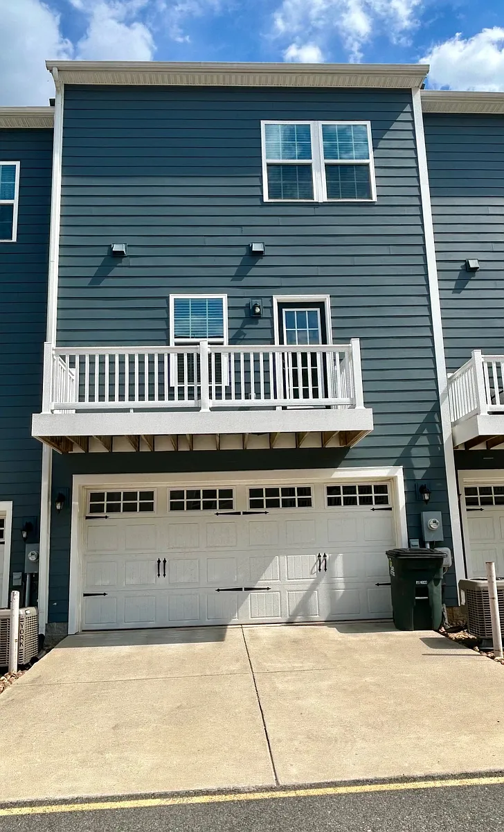 Building Photo - 10248 Willmark Way