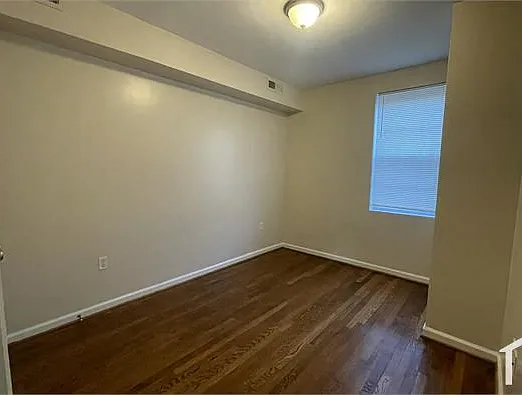 1913 Rosedale St NE #1 — Photo 9