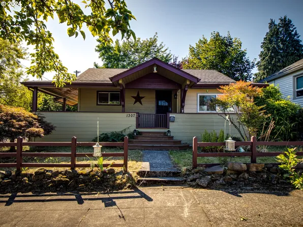 1307 NE Adams St, Camas, WA 98607