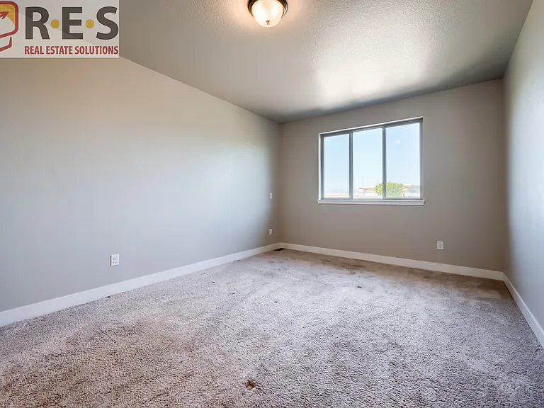 6833 Decatur St — Photo 8