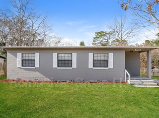 10584 Dove Ln, Jacksonville, FL 32218