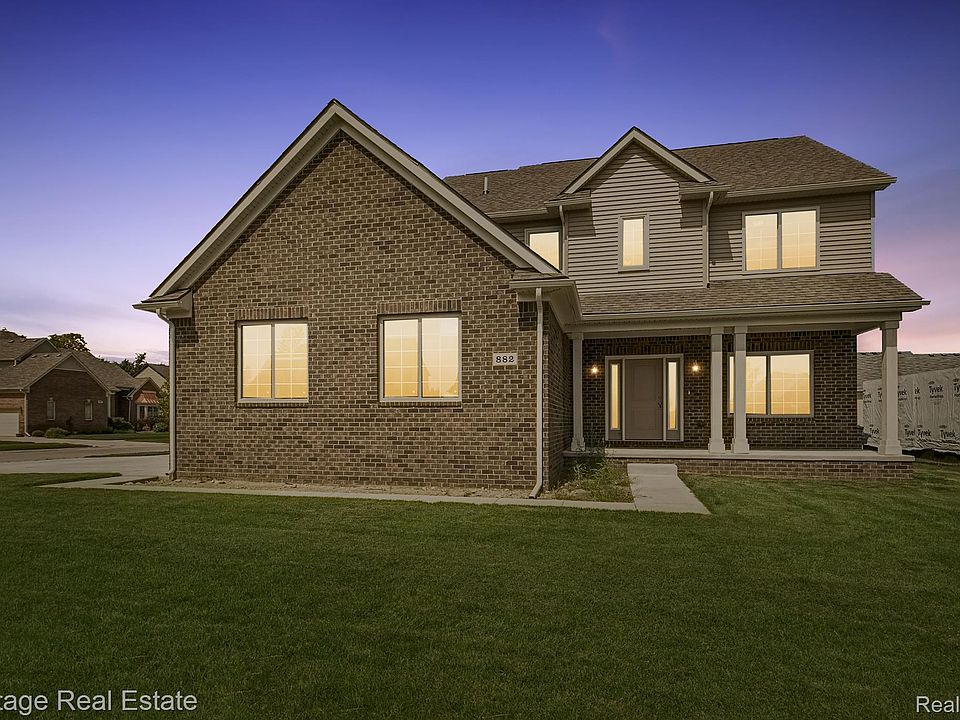 1st image of 940 Woodside Dr