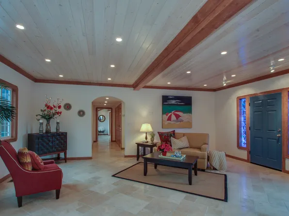 21130 E Cliff Dr APT C, Santa Cruz, CA 95062