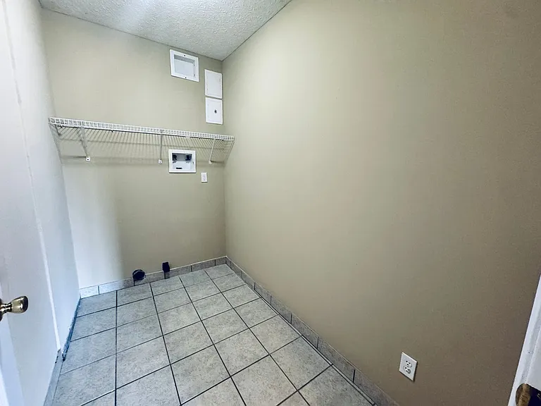 151 Kitty Hawk Sq — Photo 19
