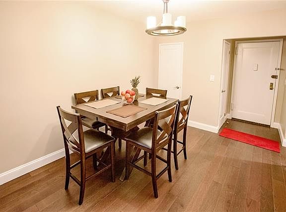5th image of 19 Abeel St