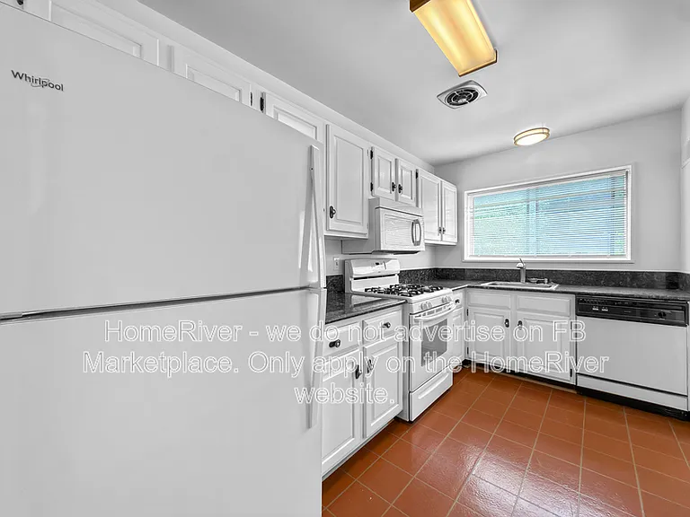 10600 Montrose Ave #201 — Photo 16