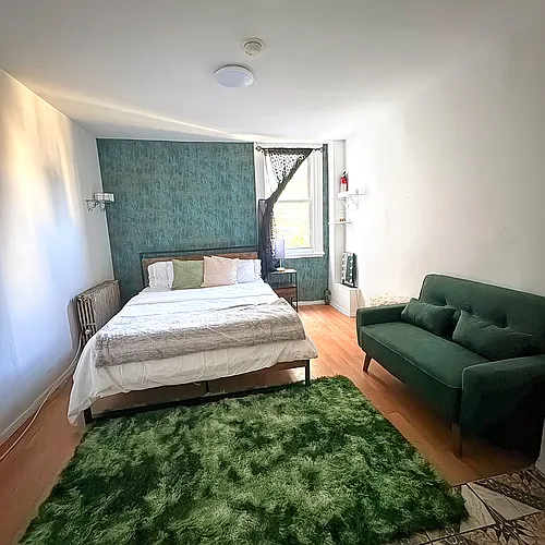 138 Logan St Photo 1