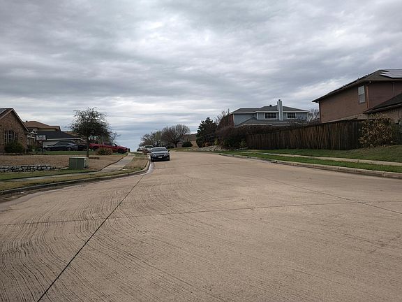 5th image of 3901 Georgetown Dr