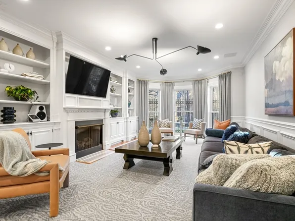 447 Beacon St Penthouse 2, Boston, MA 02115