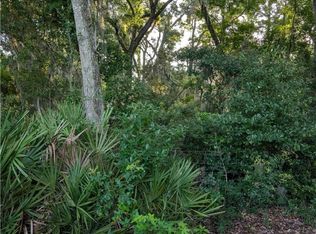 1350 Lawrence Rd, Saint Simons Island, GA 31522