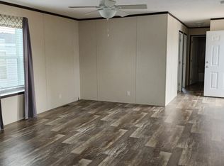 1132 Peach Blossom Cir, Burton, MI 48509