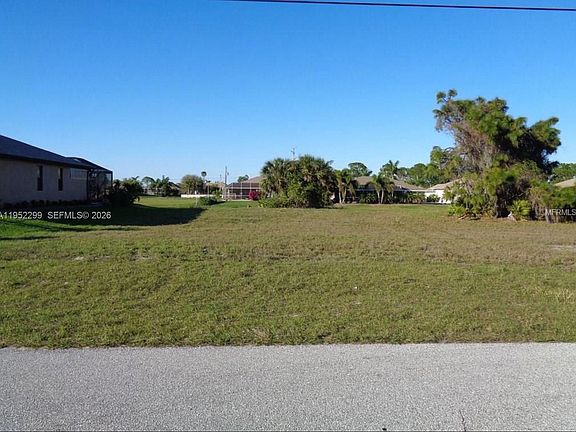 3rd image of 81 Medalist Rd