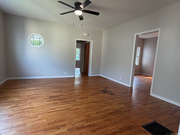 3rd image of 218 N G St