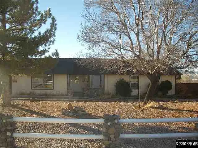 13875 Cochise Dr photo 1