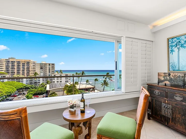 2895 Kalakaua Ave #805 — Photo 37