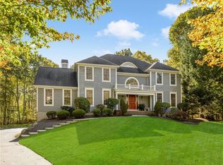 25 Keyes Ct, East Greenwich, RI 02818