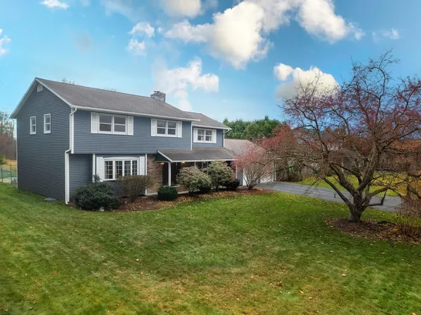 4 Woodland Drive, Rutland City, VT 05701