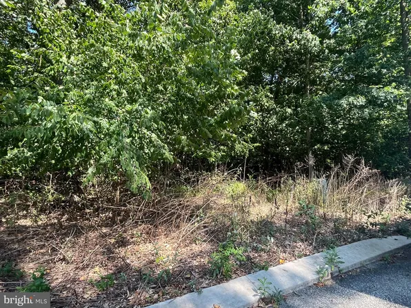 14 Slate Spring Rd, Delta, PA 17314