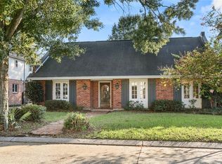 8724 Rosecrest Ln, River Ridge, LA 70123