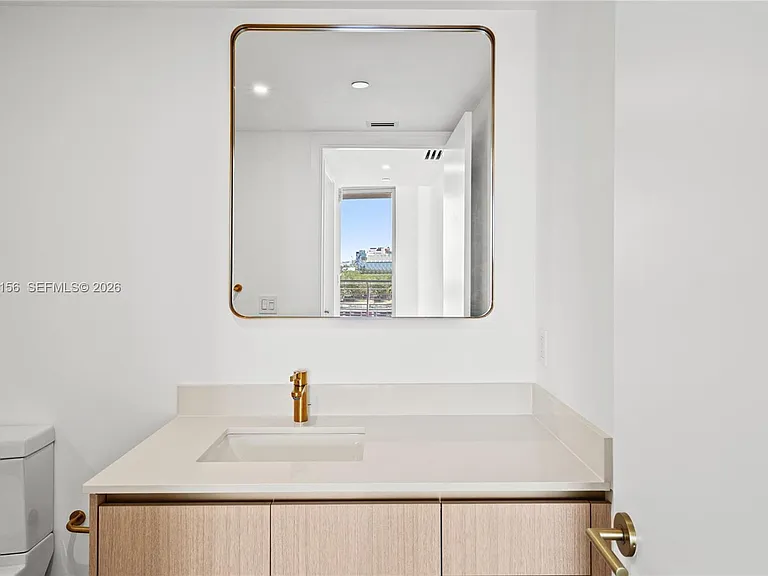 90 NE 32nd St #627 — Photo 25