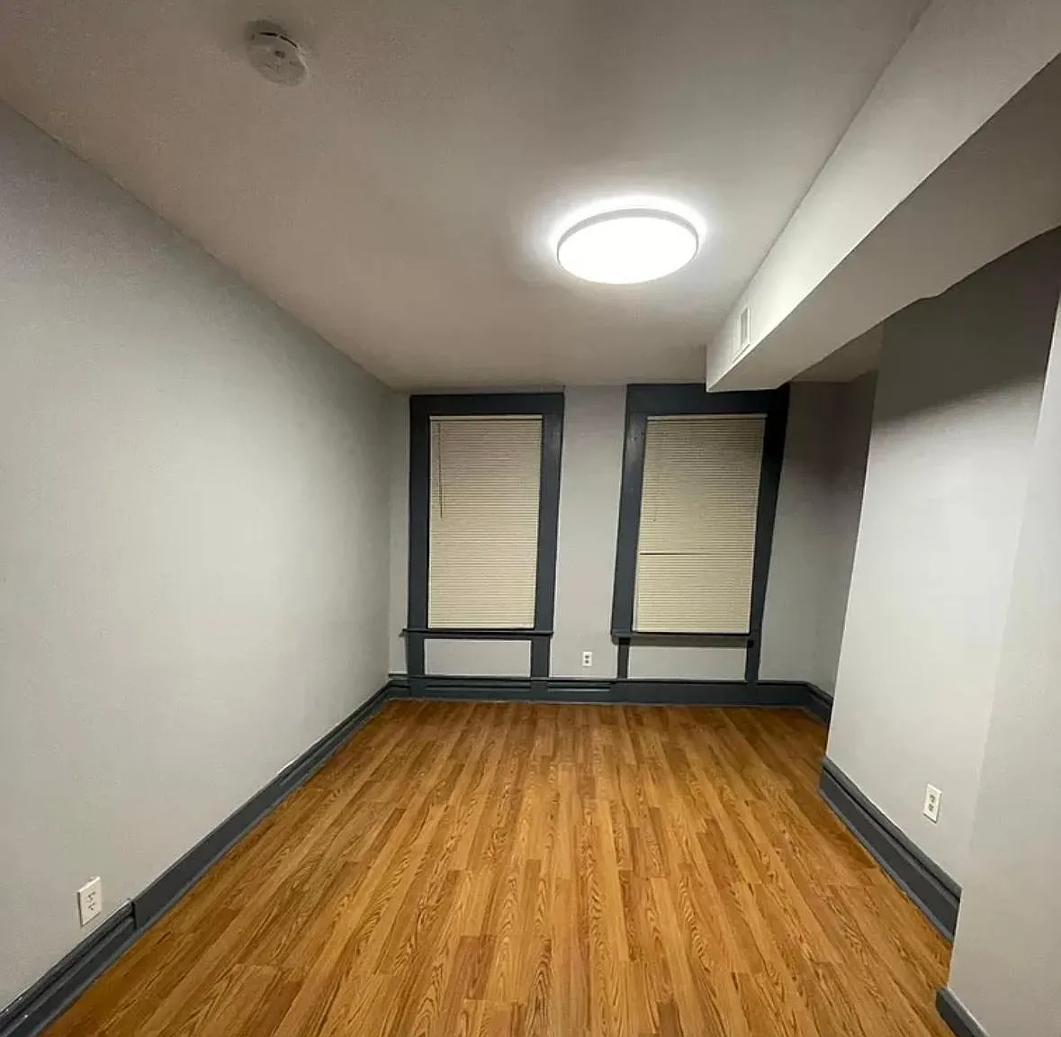 2 bed, 800 sqft, $1,800 — Photo 3