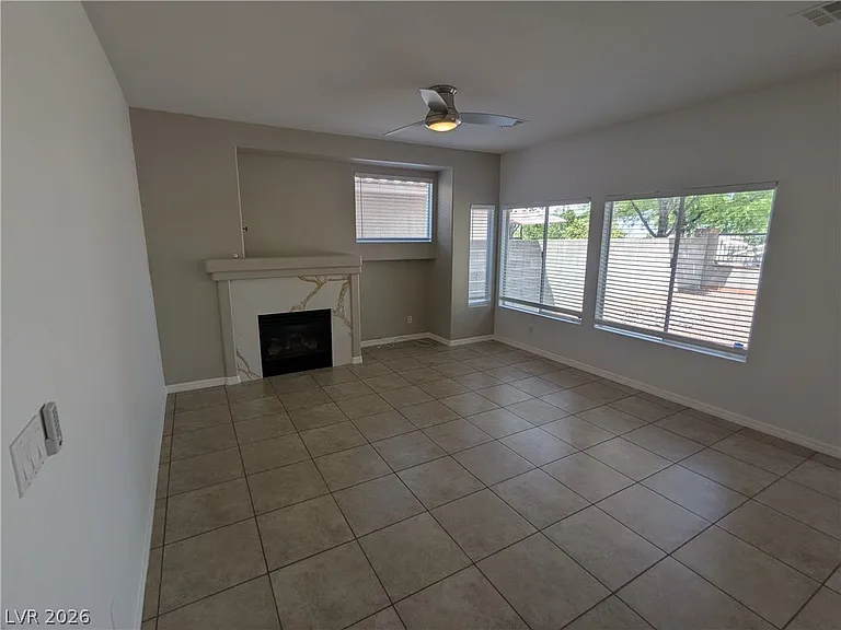 1016 Royal Plum Ln — Photo 17