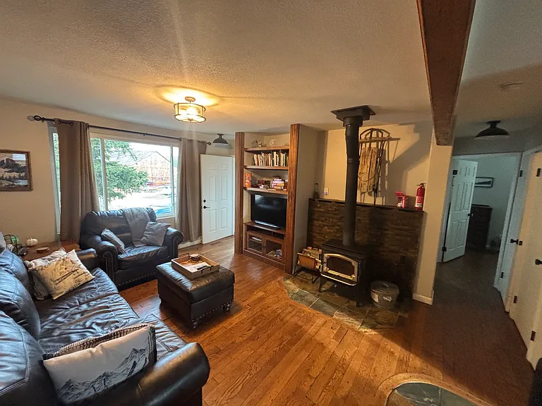 75 Wolftongue Ct — Photo 4