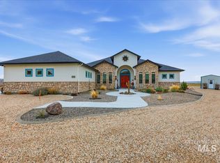 8065 Moonshine Ln, Marsing, ID 83639
