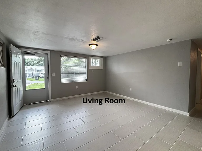 Living Room - 5 E Golden St