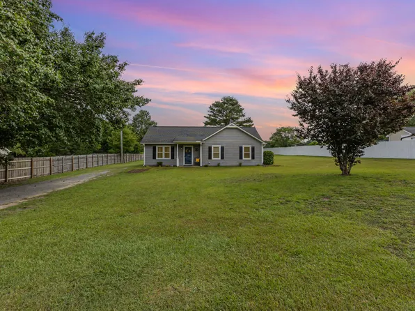 109 D A King Dr, Willow Spring, NC 27592
