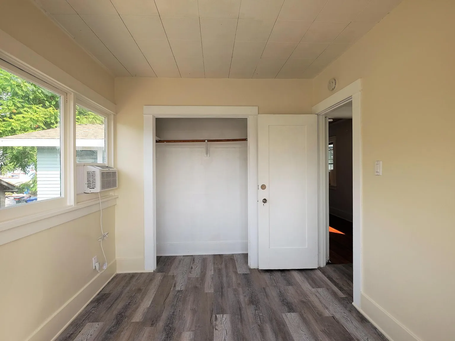 2 bed, 1100 sqft, $2,650 — Photo 4