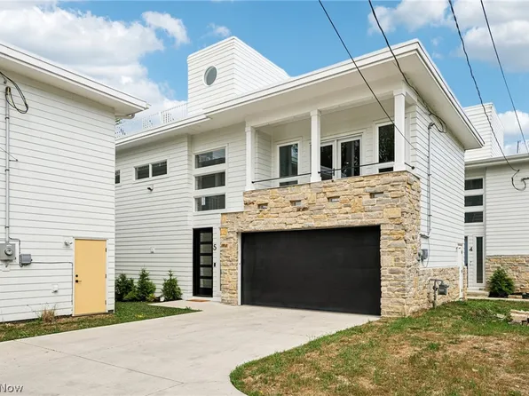 280 Buckeye Dr Unit 5, Sheffield Lake, OH 44054