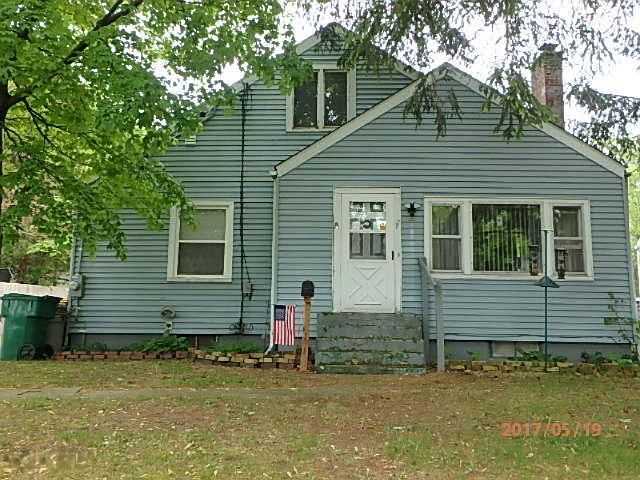 1st image of 17 Hinman St S