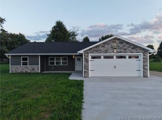 602 W 4th St, Stover, MO 65078