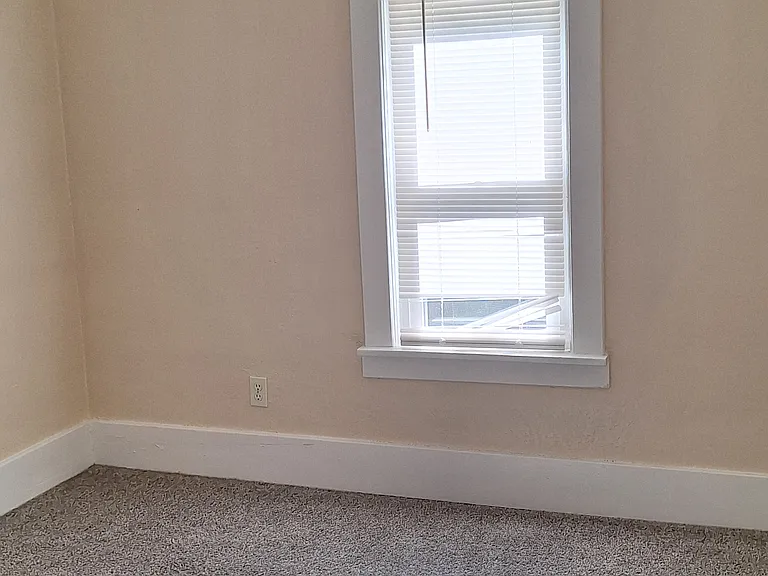 1734 Ogden Ave NW — Photo 13