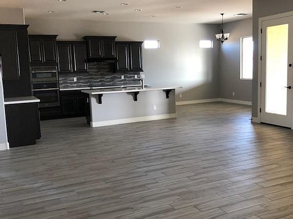 4th image of 8303 N 192nd Ave