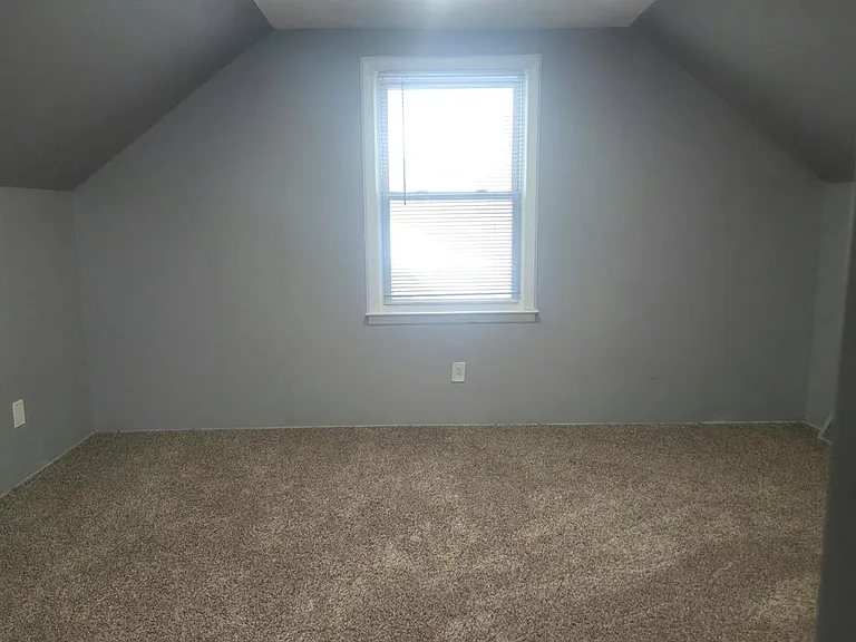 8254 Sussex St — Photo 22