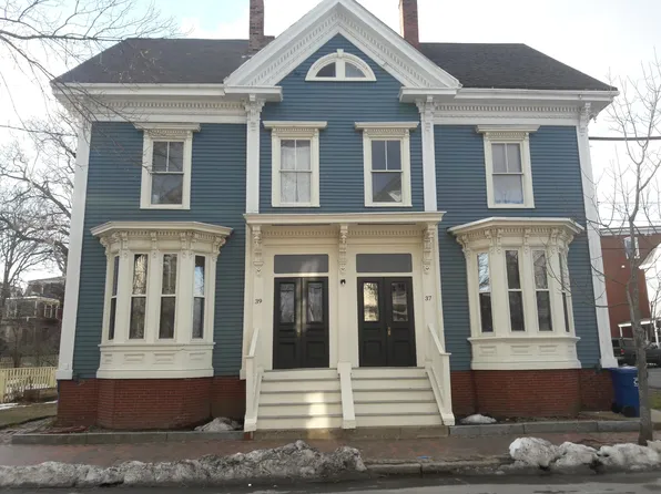 37 Spruce St #2, Portland, ME 04102